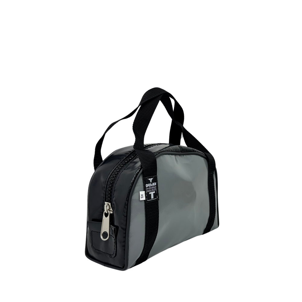 Dolan Toiletries Gear Bag Small in Black and Grey – durable PVC tarpaulin with heavy-duty zip