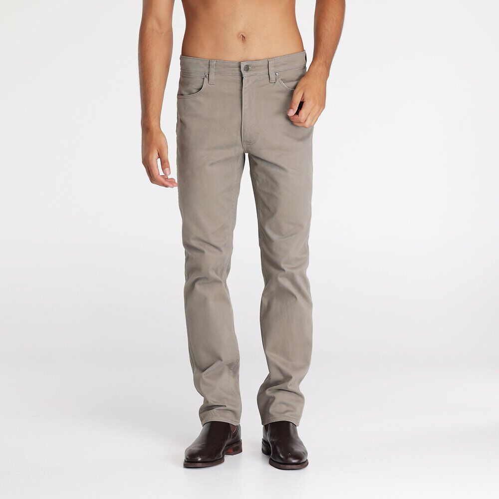 Wrangler Men's Straight-Fit Moleskin Jeans in Camel, front view showing classic five-pocket design and button closure.