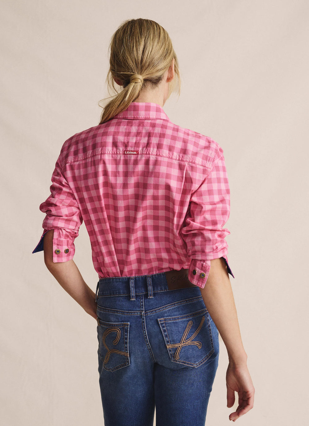 Back view of S.Kidman Camfield Half Placket Work Shirt pink with ventilation eyelets under arms.