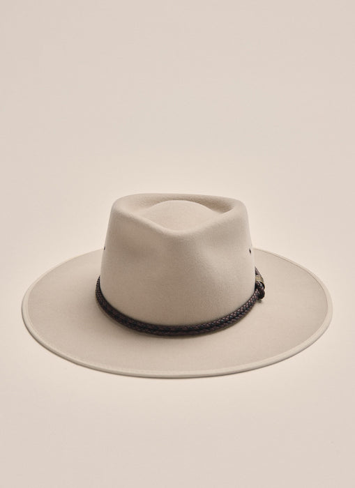 Kidman Drover Hat in Stone, front three-quarter view (style 4HAU002)