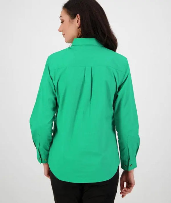 Slim-fit back design of women's green long-sleeve button-up shirt, ideal for layering or standalone wear